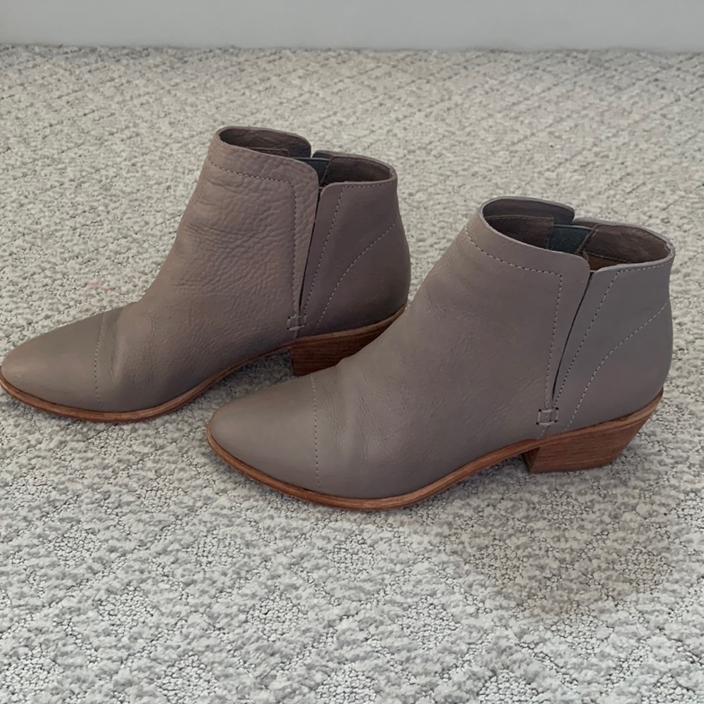 Ankle boots